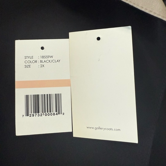 Chic Black Trench Coat with Tan Collar - Picture 13 of 13